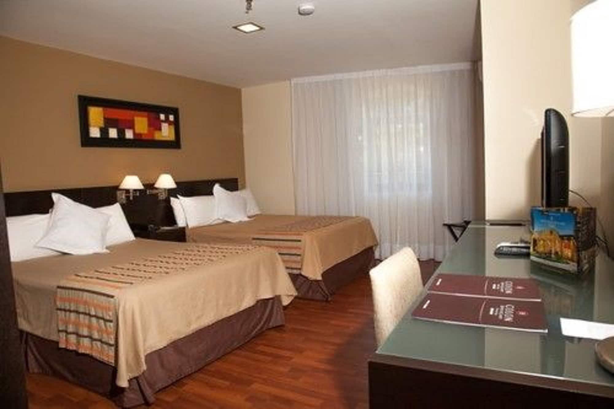 Colon Hotel De Campo Resort & Spa Санта Фе Екстериор снимка