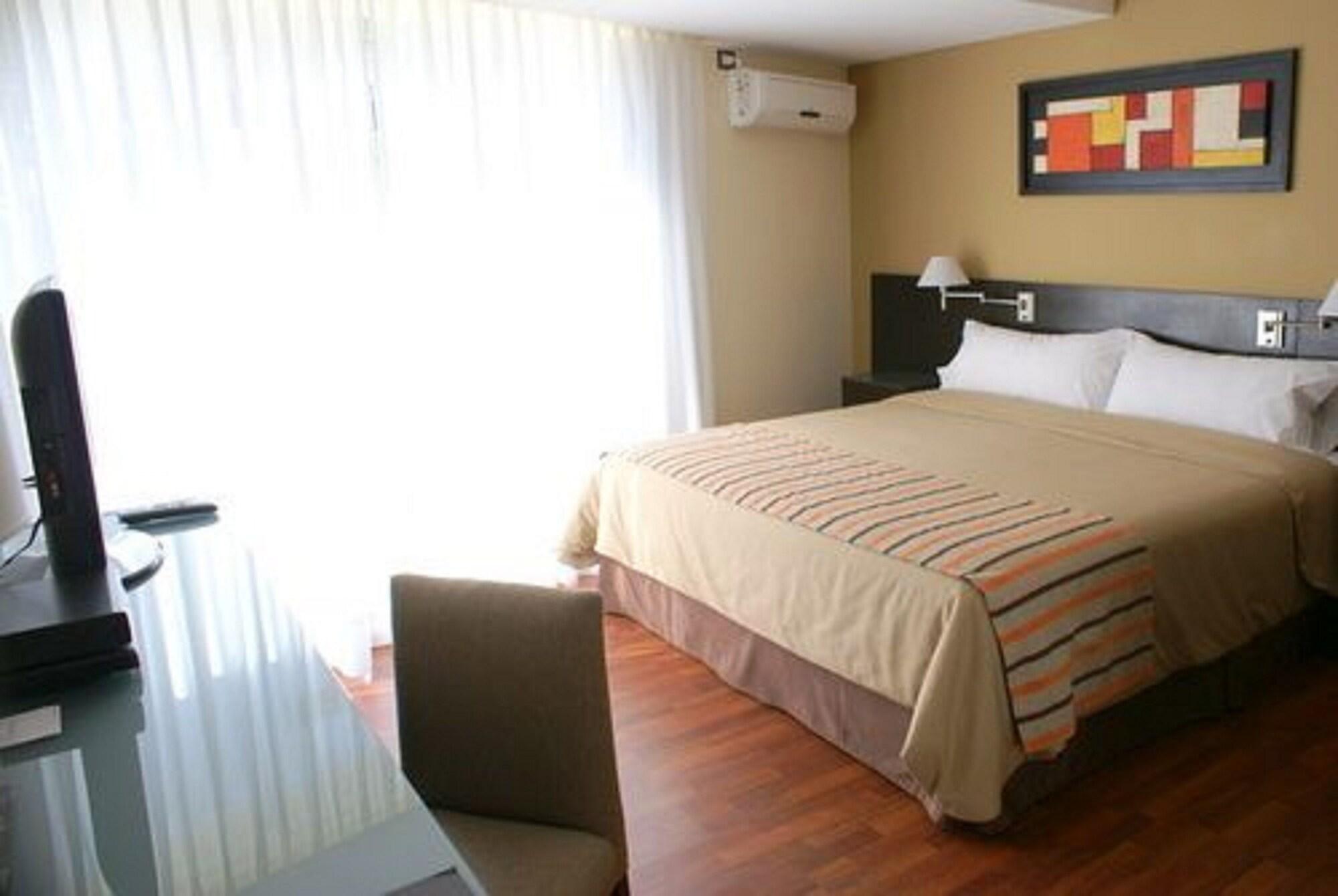 Colon Hotel De Campo Resort & Spa Санта Фе Екстериор снимка